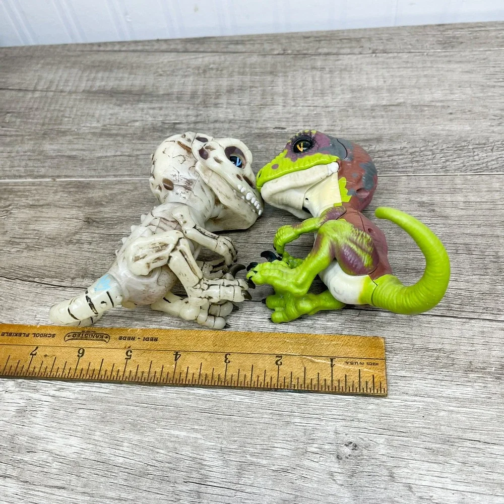 WowWee Fingerlings Untamed T-Rex Dinosaur Lot Skeleton Doom & Green Raptor Toy